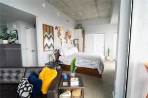 151 SE 1st St Apt 3210, Miami, FL 33131, Sold 11/20/24