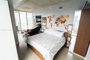 151 SE 1st St Apt 3210, Miami, FL 33131, Sold 11/20/24