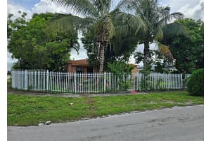 695 E 9th Ln, Hialeah, FL 33010, Sold 04/18/25