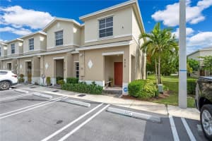 475 Ne 4th Ln Florida City, FL 33034 - Off Market