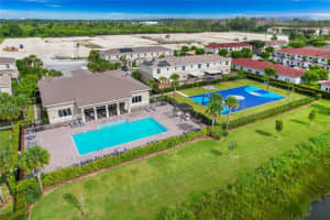 475 Ne 4th Ln Florida City, FL 33034 - Off Market
