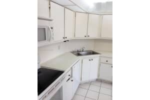 6201 N Falls Cir Dr 311, Lauderhill