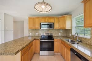 16663 92nd Ln N, Loxahatchee, FL 33470, Sold 01/24/25
