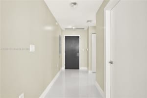 900 Biscayne Bay, 900 Biscayne Blvd APT 2612, Miami, FL 33132, Sold 11/22/24