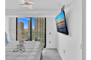 41 SE 5th St APT 1717, Miami, FL 33131, - MLS#A11658259