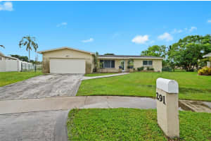 291 NW 93rd Ave, Pembroke Pines, FL 33024, Sold 11/01/24