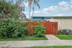 1067 Manor Dr, Palm Springs, FL 33461, Sold 12/27/24