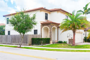 10016 NW 89th Terrace, Doral, FL 33178, Sold 12/06/24