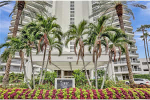19101 Mystic Pointe Dr Lph9, Aventura