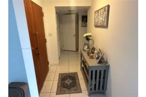 1350 SW 122nd Ave Apt 301-1, Miami, FL 33184, Sold 12/18/24