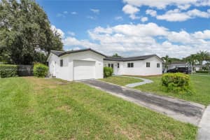 10627 SW 102nd St, Miami, FL 33176, Sold 12/20/24
