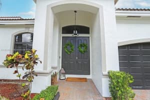 6151 SW 195th Ave, Fort Lauderdale, FL 33332, Sold 12/03/24