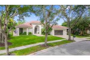1045 Woodfall Ct, Weston, FL 33326, Sold 11/12/24