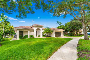 1045 Woodfall Ct, Weston, FL 33326, Sold 11/12/24