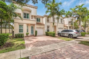 16322 SW 48th St, Miramar, FL 33027, Sold 11/04/24