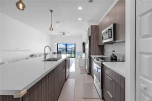 7805 NW 104th Ave Apt 36, Doral, FL 33178, Sold 12/20/24