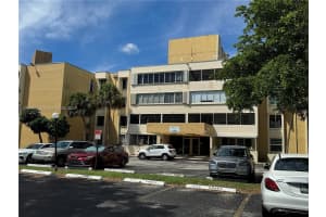 6911 SW 147th Ave APT 1C, Miami, FL 33193, Sold 01/27/25
