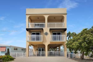 194 Burgundy Dr, Tavernier, FL 33070, Sold 11/23/24
