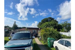 10260 SW 178th St, Miami, FL 33157, Sold 10/03/24