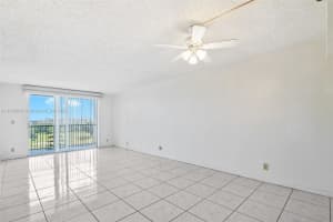 3300 W Rolling Hills Cir APT 701, Davie, FL 33328, Sold 12/06/24