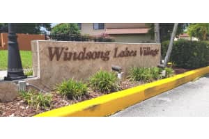 10009 NW 9th St Cir Apt 4-15, Miami, FL 33172, Sold 01/28/25