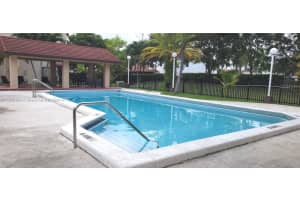 10009 NW 9th St Cir Apt 4-15, Miami, FL 33172, Sold 01/28/25