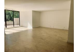 141 Crandon Blvd APT 135, Key Biscayne, FL 33149, Sold 02/04/25