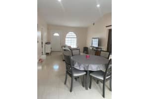 17258 NW 74th Pl, Hialeah, FL 33015, Sold 11/05/24