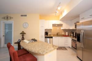 510 NW 84th Ave APT 407, Plantation, FL 33324, Sold 01/28/25