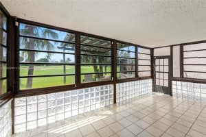 19516 Bob-O-Link Dr, Hialeah, FL 33015, Sold 10/25/24