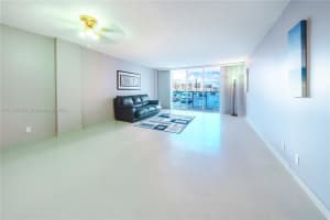 3800 S Ocean Dr APT 301, Hollywood, FL 33019, - MLS#A11659296