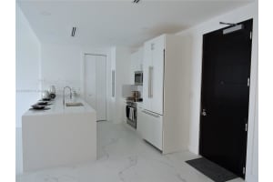 200 Biscayne Blvd Way APT 4712, Miami, FL 33131, Sold 12/05/24