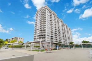 18041 Biscayne Blvd APT 1003, Aventura, FL 33160, Sold 11/01/24