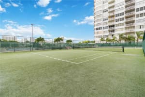 18041 Biscayne Blvd APT 1003, Aventura, FL 33160, Sold 11/01/24