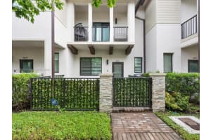 4833 NW 83rd Pkwy #4833, Doral, FL 33166, Sold 12/09/24