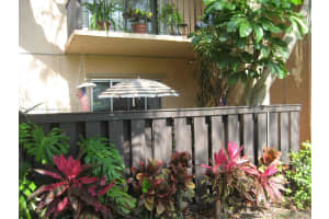 10786 N Kendall Dr APT D13, Miami, FL 33176, Sold 11/01/24