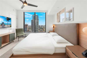 601 Ne 1st Avenue 4011 Miami, FL 33132 - Off Market