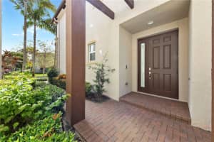 5305 Falcon Trl, Davie, FL 33314, Sold 06/16/25
