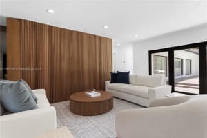 116 W 1st Ct, Miami Beach