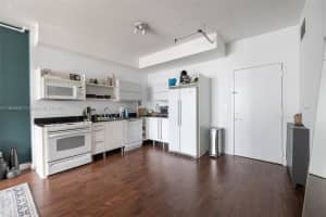 690 SW 1st Ct APT 2730, Miami, FL 33130, - MLS#A11659802