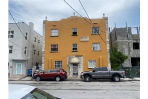 1043 NW 2nd St APT 16, Miami, FL 33128, Sold 12/27/24