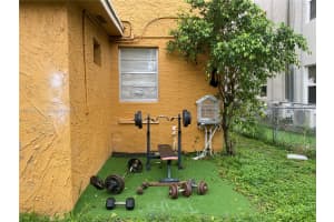 1043 NW 2nd St APT 16, Miami, FL 33128, Sold 12/27/24