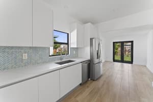 2271 NW 3rd St, Miami, FL 33125, Sold 12/05/24