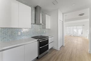 2271 NW 3rd St, Miami, FL 33125, Sold 12/05/24