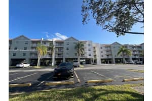 8240 SW 210th St APT 302, Cutler Bay, FL 33189, - MLS#A11659877