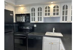 220 SW 9th Ave APT 411, Hallandale Beach, FL 33009, Sold 11/25/24