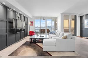 848 Brickell Key Dr APT 301, Miami, FL 33131, Sold 02/25/25
