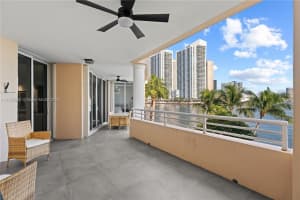 848 Brickell Key Dr APT 301, Miami, FL 33131, Sold 02/25/25