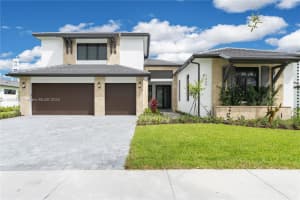 7369 SW 74th Ln, Miami, FL 33143, Sold 02/03/25