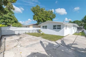 2152 NW 48th St, Miami, FL 33142, Sold 12/06/24